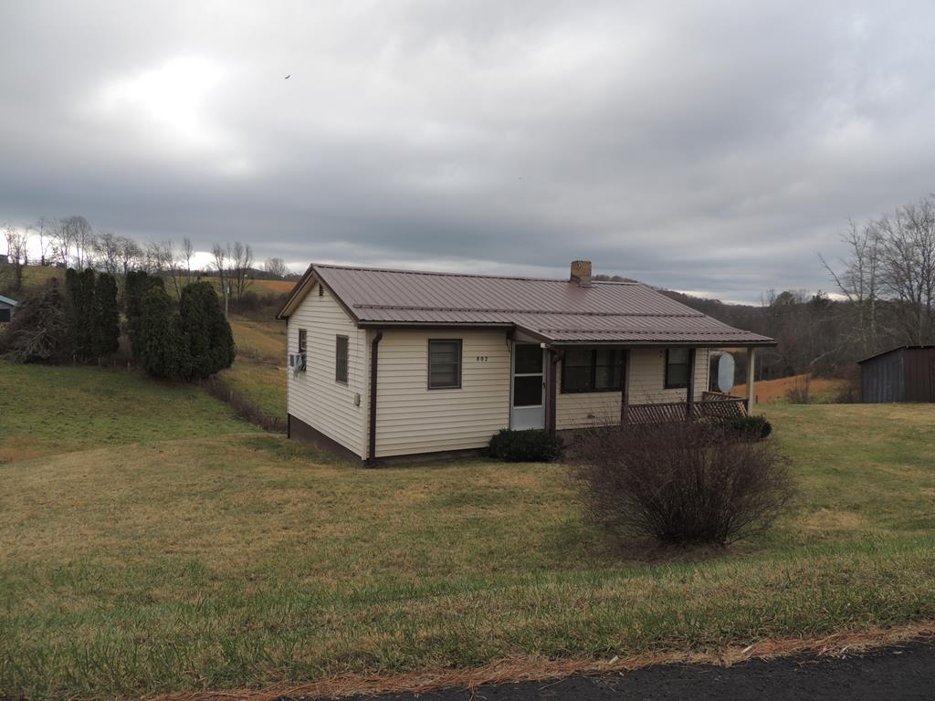 802 Pleasant Grove Road Independence, VA 24348 - Photo 1 of 1 Gallery Image 1