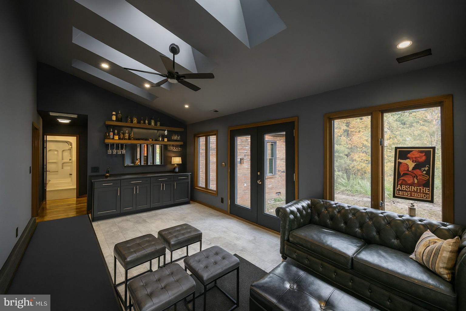 6709 Marye Road Spotsylvania, VA 22551 - Photo 22 of 73 a living room with furniture and a window
