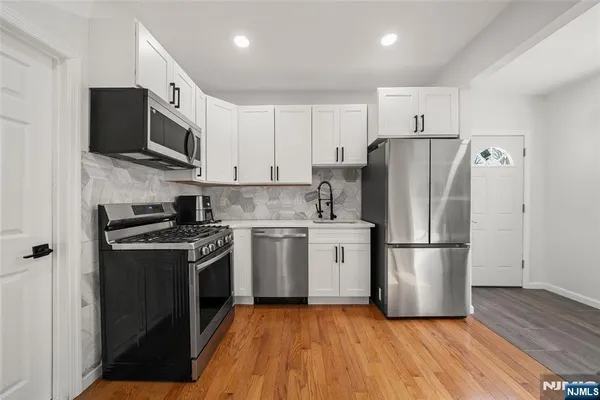 $3,100 | 31 Park Avenue, Unit 1, Dumont, NJ 07628