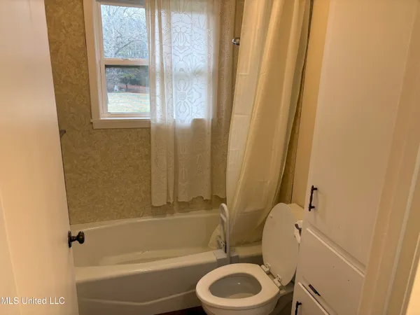 $285,000 | 299 Bismark Road, Jayess, MS 39641