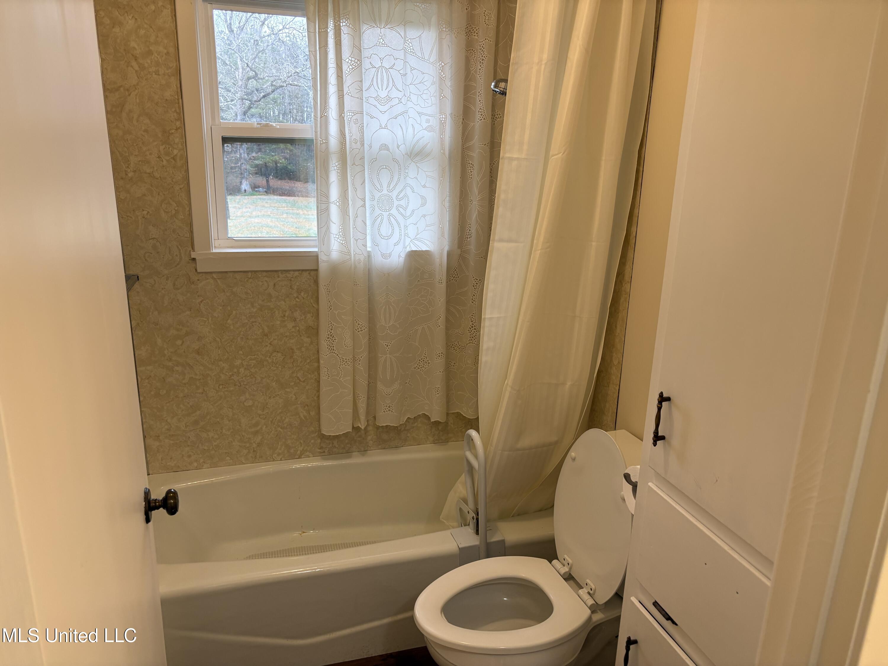 299 Bismark Road Jayess, MS 39641 - Photo 19 of 28 IMG_2455