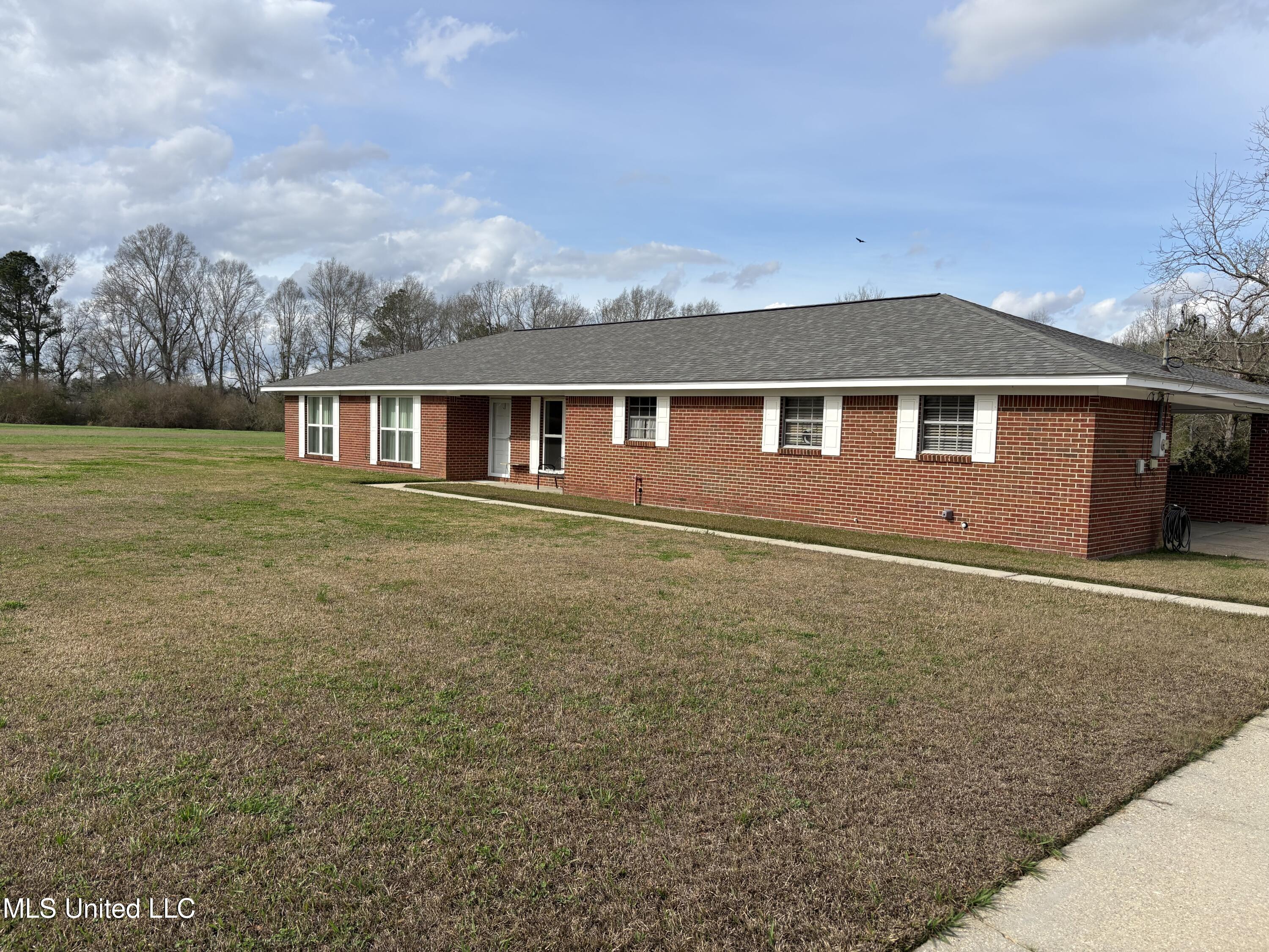 299 Bismark Road Jayess, MS 39641 - Photo 21 of 28 IMG_2445