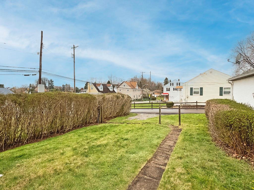 1003 Sharps Hill Road Pittsburgh, PA 15215 - Photo 3 of 26 Gallery Image 3