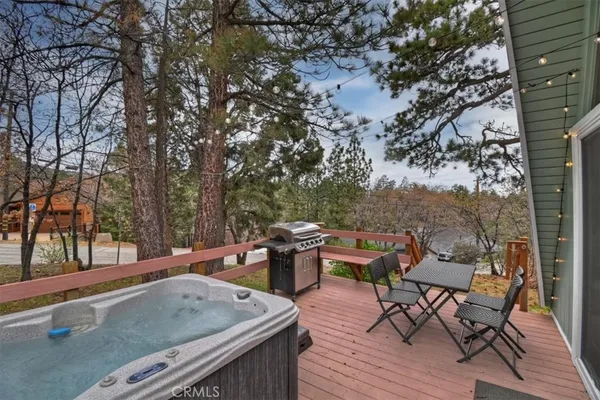 $429,000 | 609 Villa Grove Avenue, Big Bear City, CA 92314