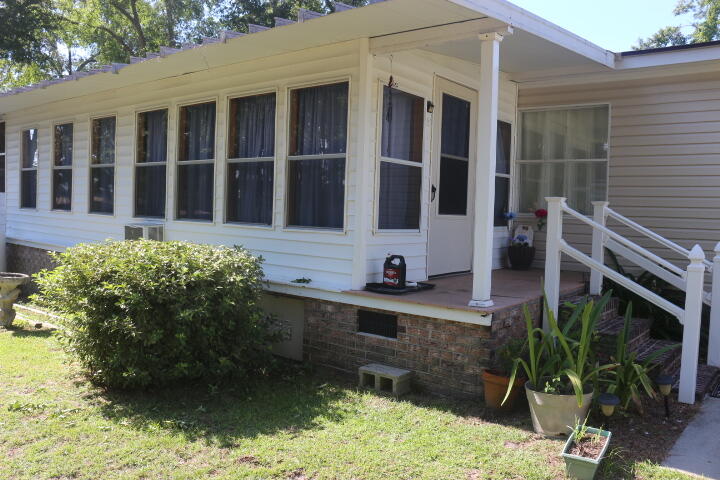 1407 Edmonds Way Summerton, SC 29148 - Photo 18 of 23 Gallery Image 18