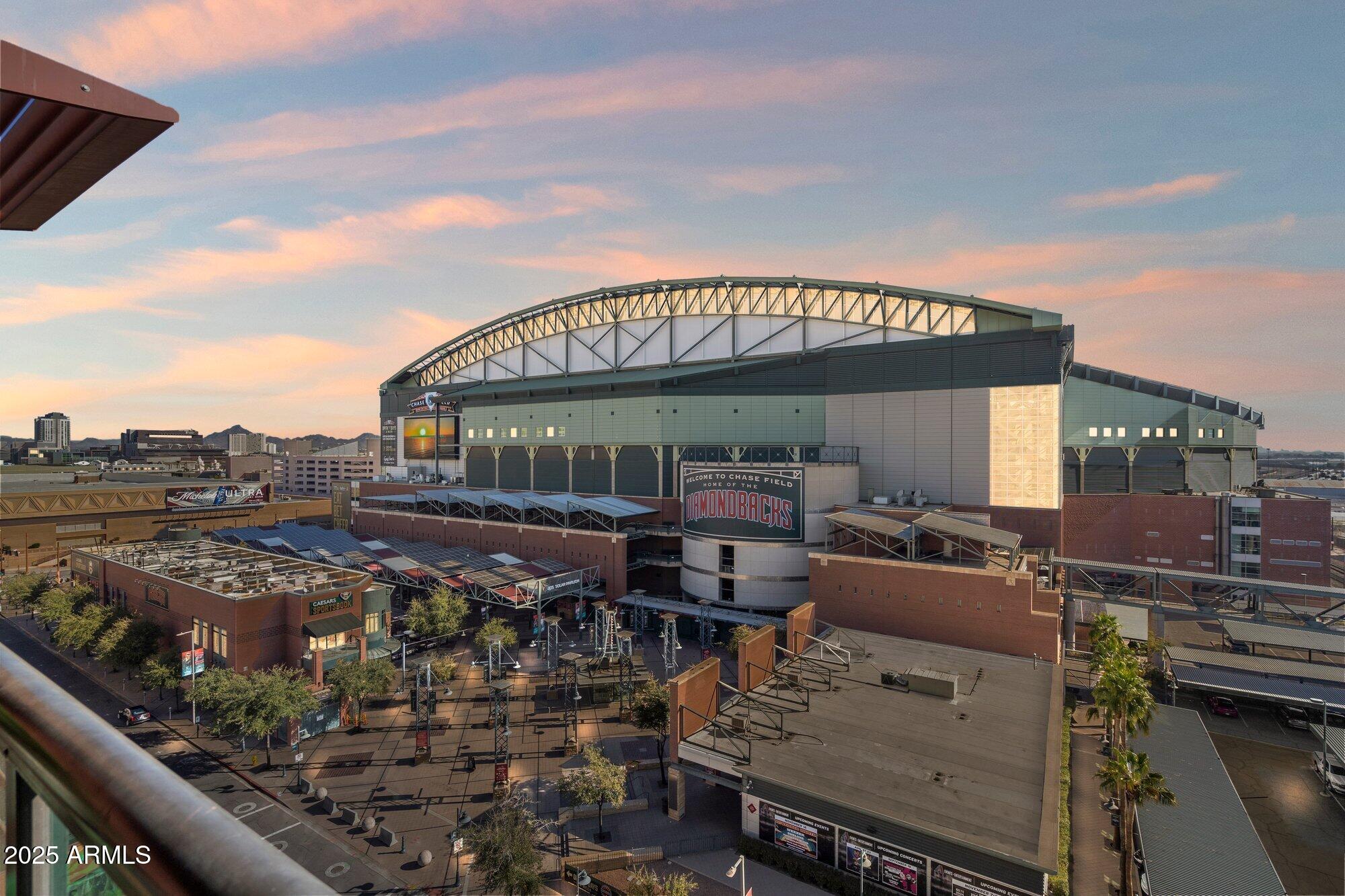 310 South 4th Street, Unit 908 Phoenix, AZ 85004 - Photo 43 of 44 a view of a chairs and table in the terrace