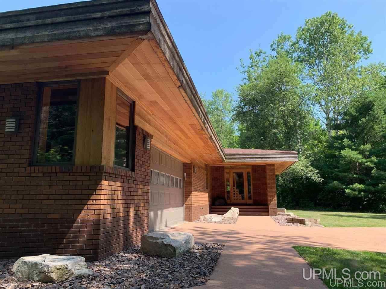 4855 Hendrickson Road Manistique, MI 49854 - Photo 6 of 42