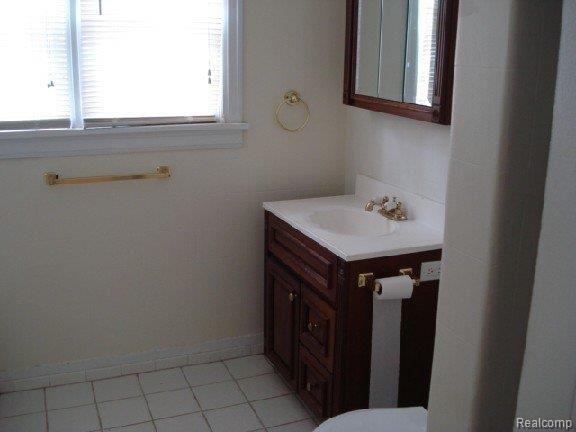 330 North Castell Avenue Rochester, MI 48307 - Photo 4 of 9 DSC03194-mfsopt