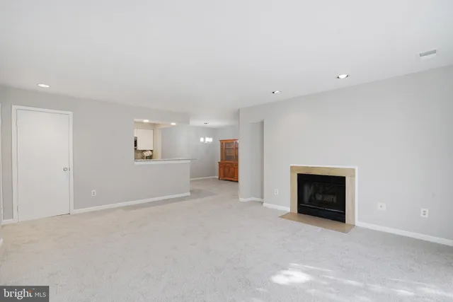 $365,000 | 7711 Lafayette Forest Drive, Unit 22, Annandale, VA 22003