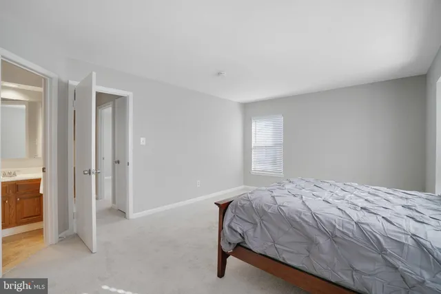 $365,000 | 7711 Lafayette Forest Drive, Unit 22, Annandale, VA 22003