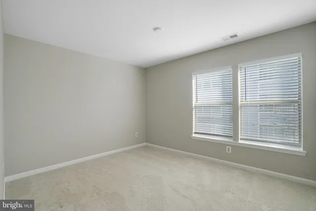 $365,000 | 7711 Lafayette Forest Drive, Unit 22, Annandale, VA 22003