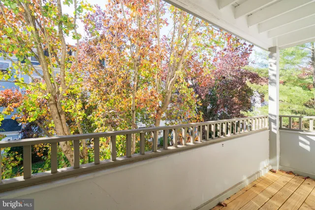 $365,000 | 7711 Lafayette Forest Drive, Unit 22, Annandale, VA 22003