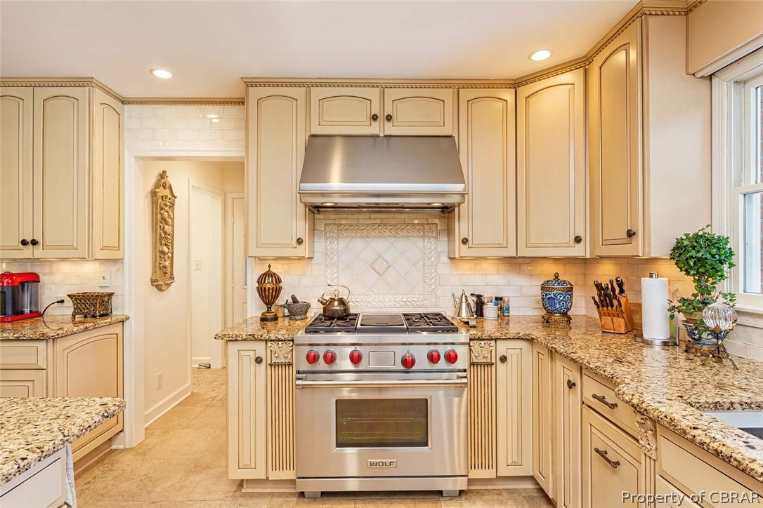 193 Peake Road Weems, VA 22576 - Photo 28 of 50 Wolf Stainless Steel Range with Hood