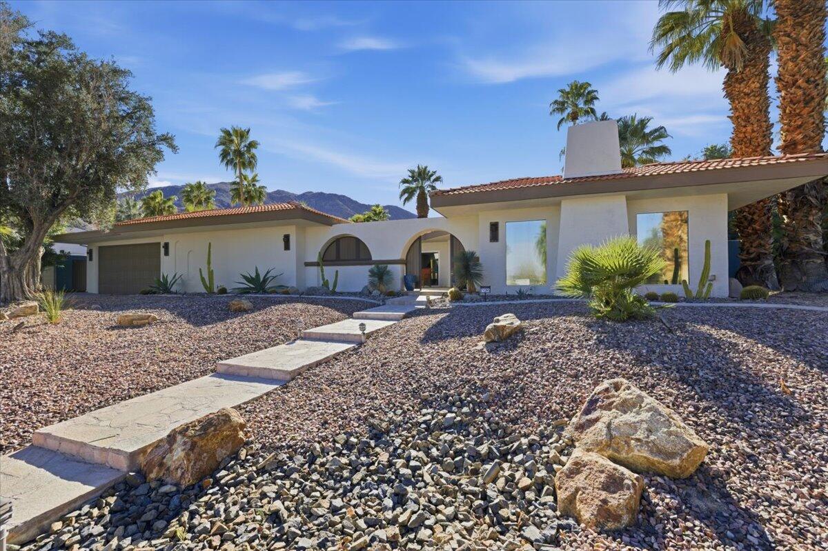 71395 Biskra Road Rancho Mirage, CA 92270 - Photo 23 of 81 35-Front of Home