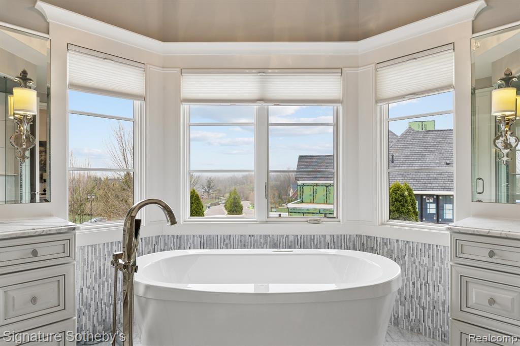 4911 Pinnacle Boulevard Rochester, MI 48306 - Photo 25 of 49