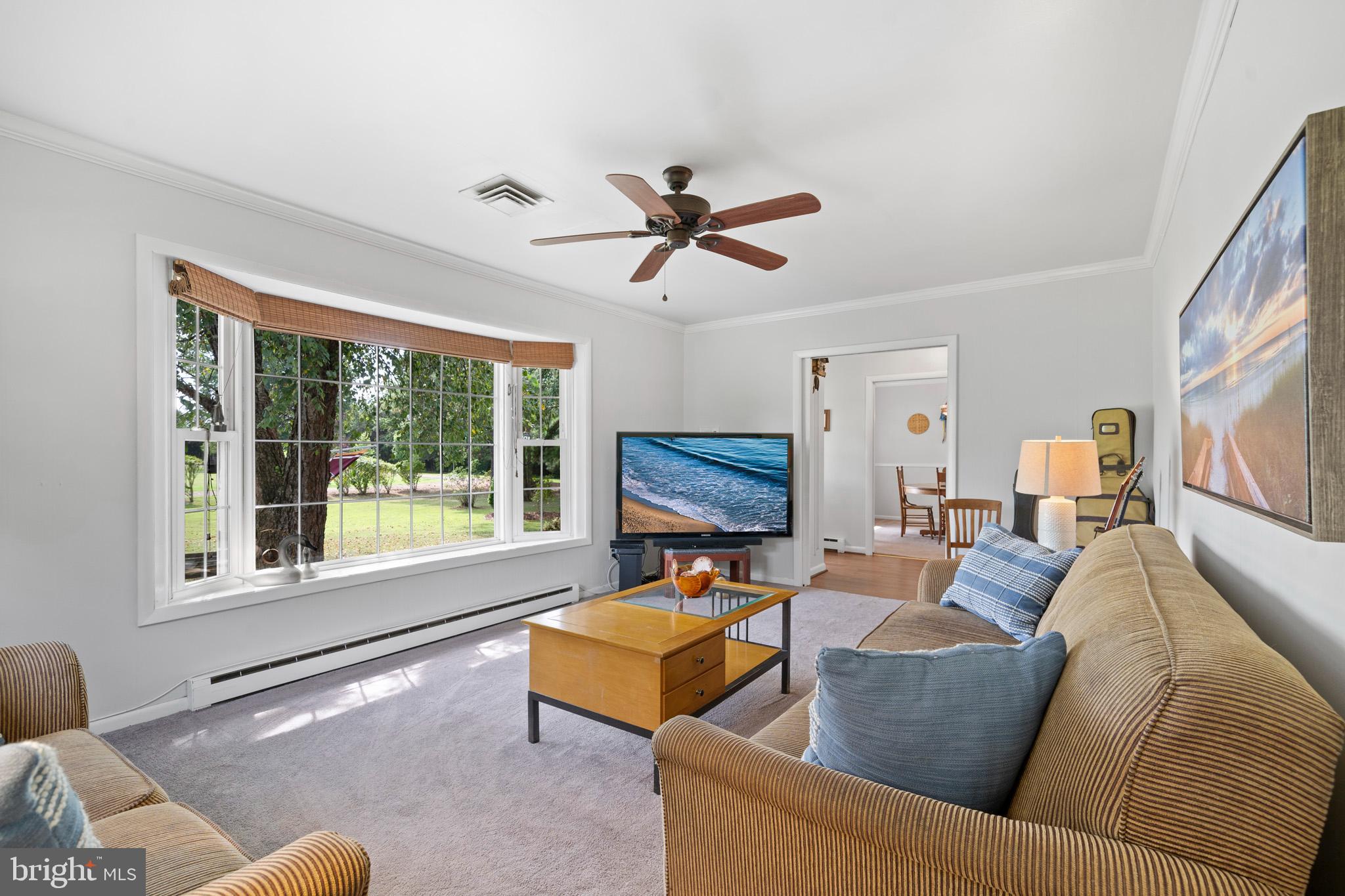 3521 Accokeek Road Waldorf, MD 20601 - Photo 8 of 70 Living room