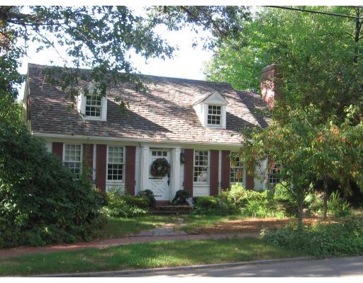 58 Surrey Road Springfield, MA 01118 - Photo 1 of 12