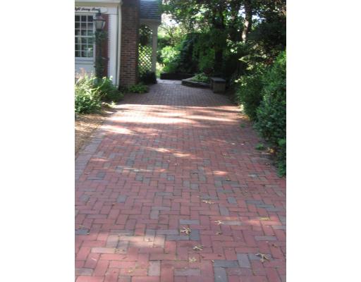 58 Surrey Road Springfield, MA 01118 - Photo 5 of 12