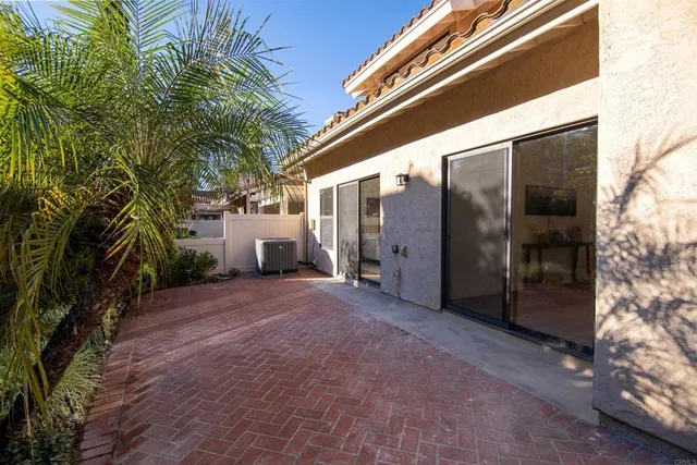 $1,149,900 | 15662 Via Calanova, San Diego, CA 92128