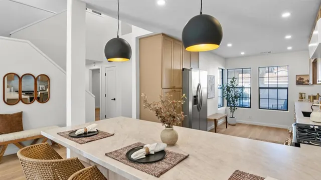 $1,149,900 | 15662 Via Calanova, San Diego, CA 92128