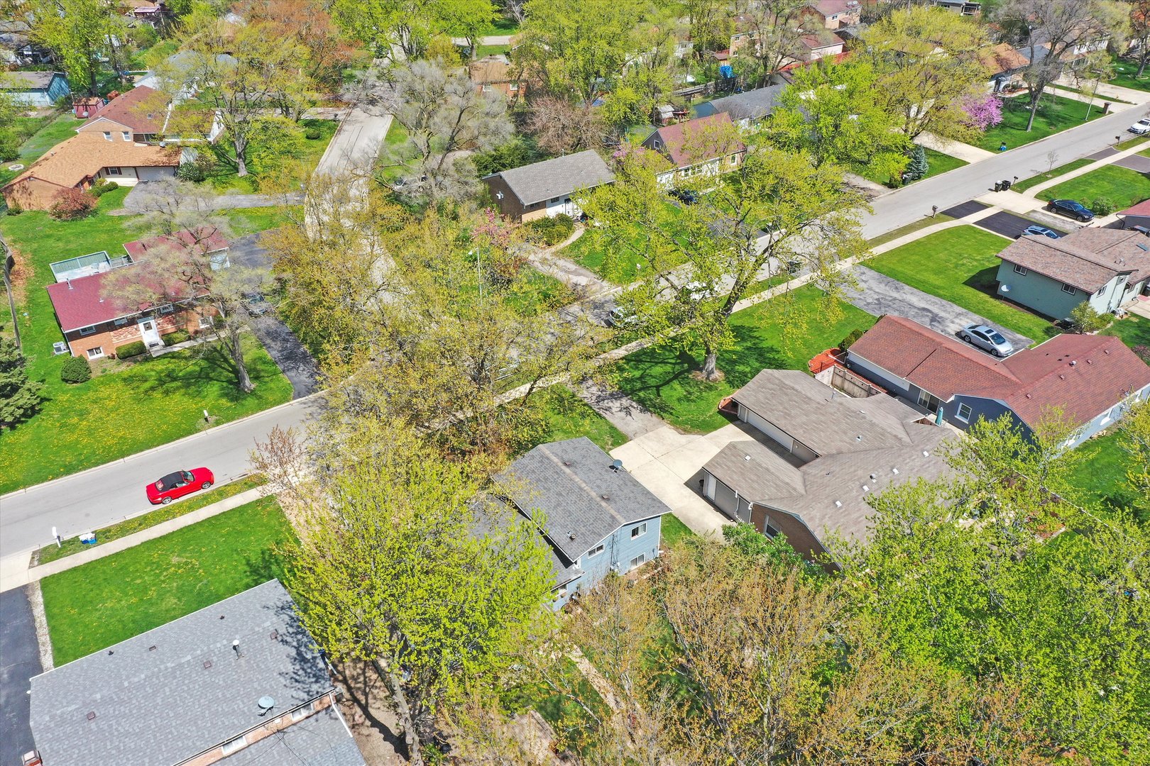 176 Oxford Road Bolingbrook, IL 60440 - Photo 38 of 43 an aerial view of a house
