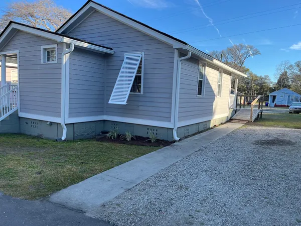 $1,600 | 3722 Tim Street, North Charleston, SC 29405