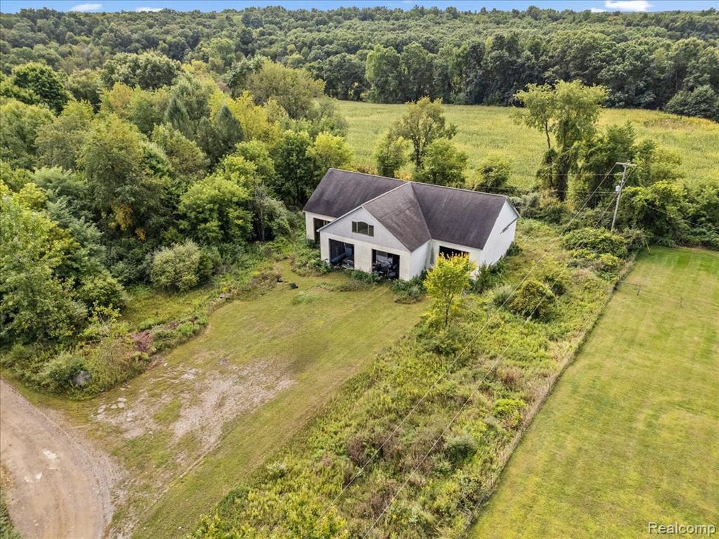 4020 Cohoctah Road Linden, MI 48451 - Photo 3 of 53 Gallery Image 3