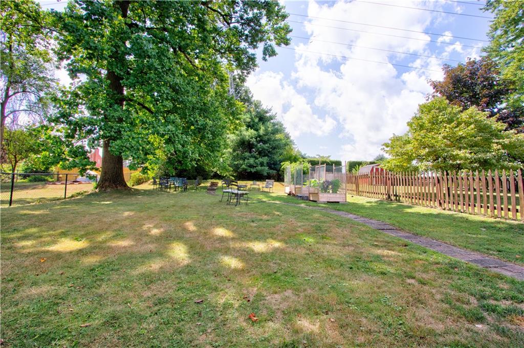 520 Old Farm Road Pittsburgh, PA 15234 - Photo 20 of 25