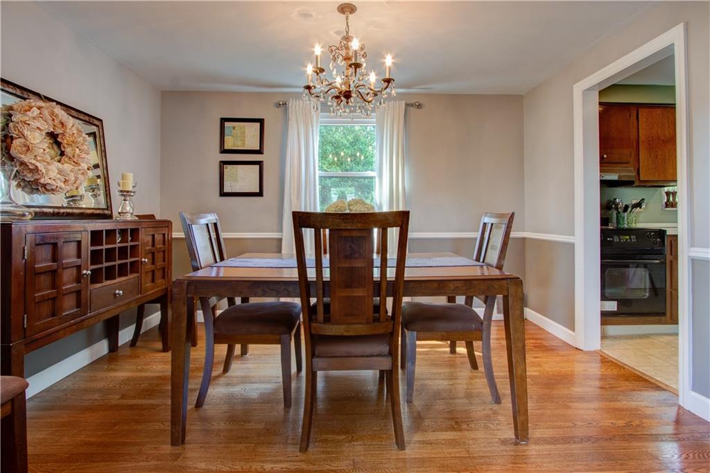 520 Old Farm Road Pittsburgh, PA 15234 - Photo 5 of 25