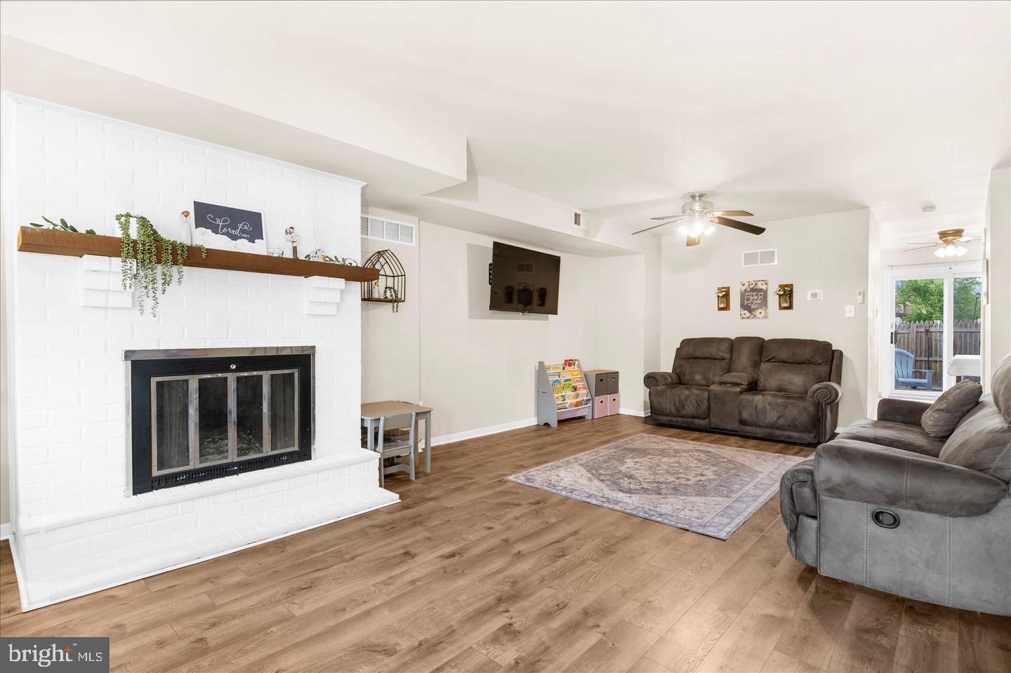 1802 Walnut Ridge Drive Pottstown, PA 19464 - Photo 4 of 29