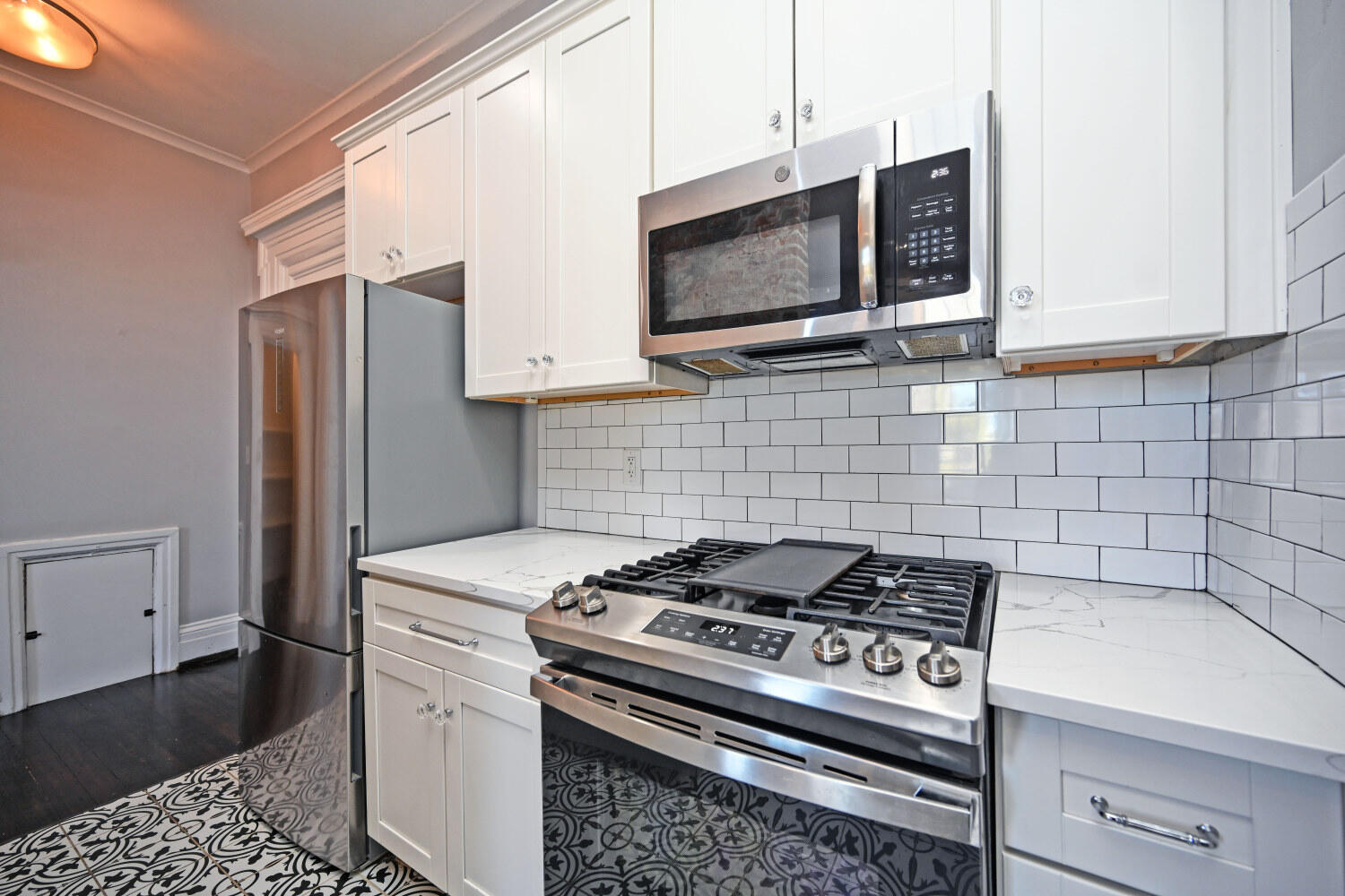 229 Riverside Drive, Unit 1F Covington, KY 41011 - Photo 17 of 40 229RiversideDr1F_25
