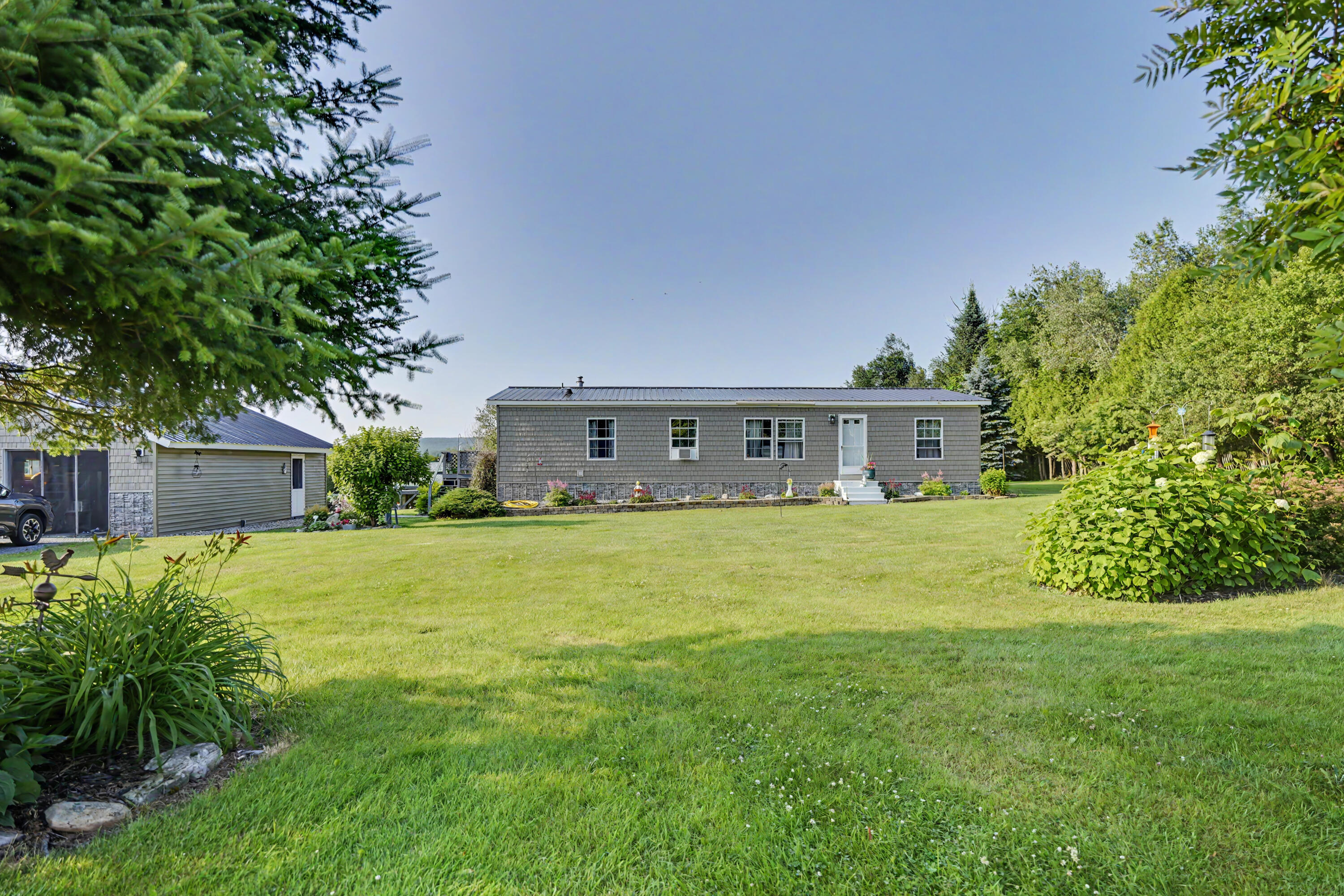 2238 County Rte 24 Chateaugay, NY 12920 - Photo 4 of 67