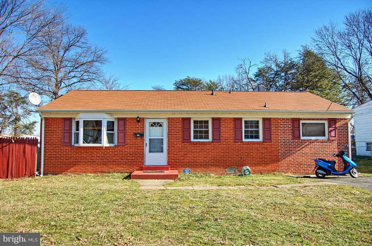 15215 Michigan Rd. Woodbridge, VA 22191 - Photo 1 of 28 Exterior (Front)