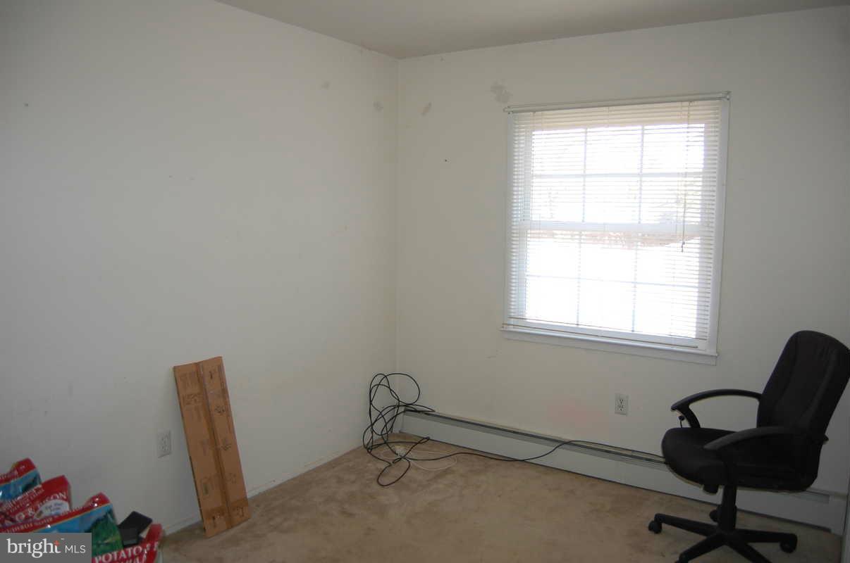 15215 Michigan Rd. Woodbridge, VA 22191 - Photo 3 of 28 Bedroom