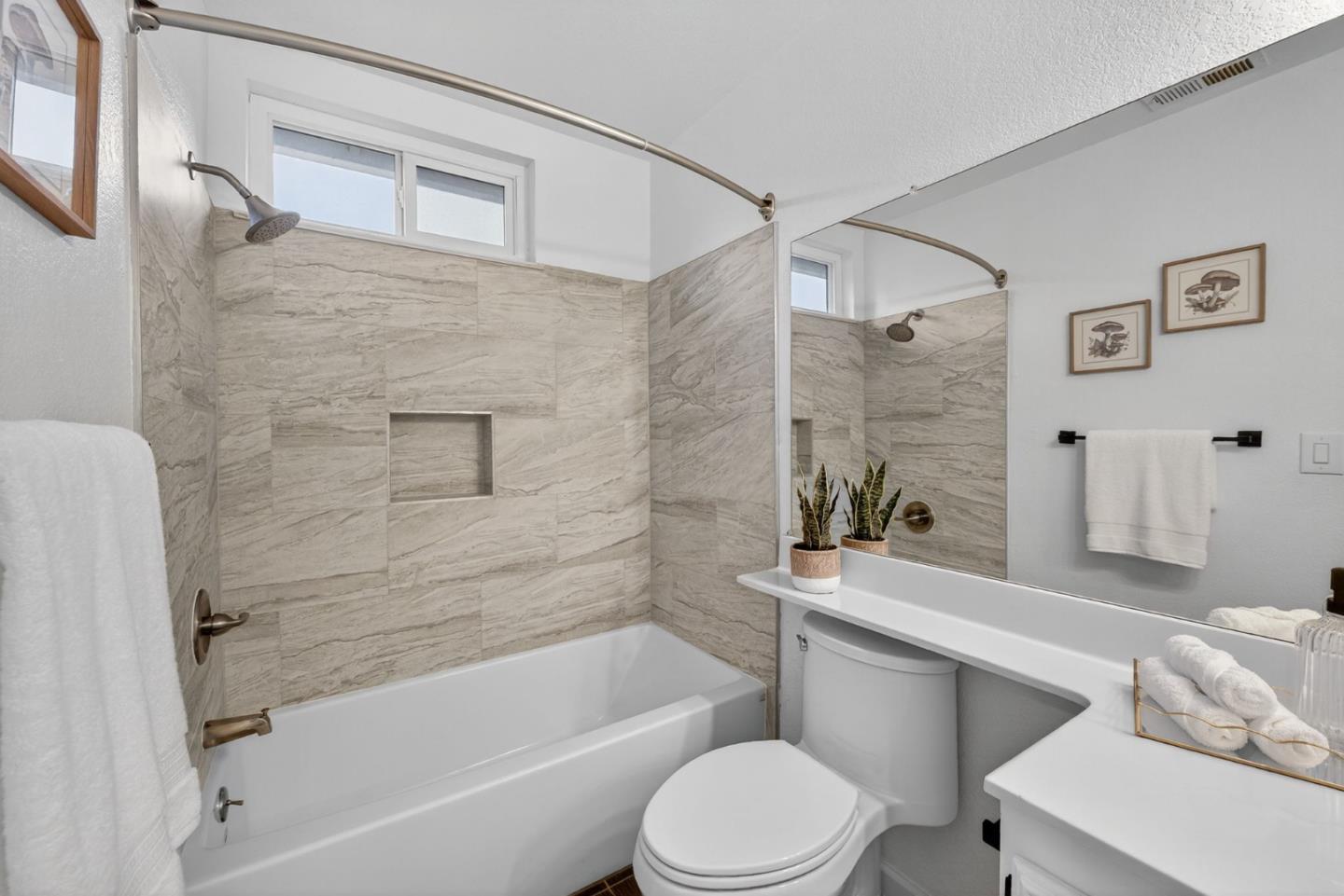 3513 Ivalynn Circle San Jose, CA 95132 - Photo 24 of 46 a bathroom with a toilet a sink and bathtub