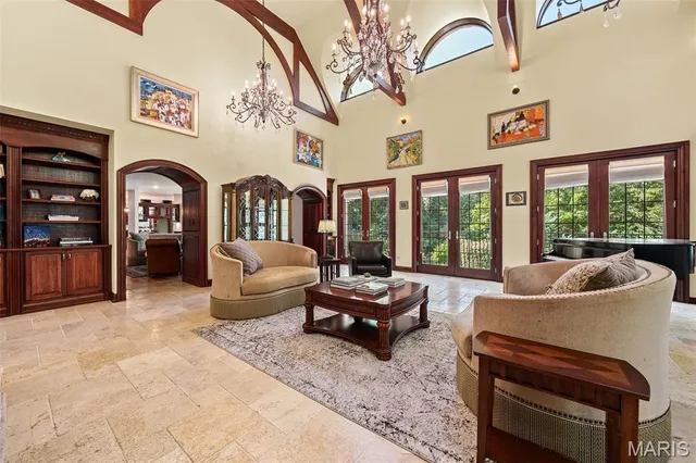 $1,525,000 | 10610 Deerpath Acres Court, St. Louis, MO 63128