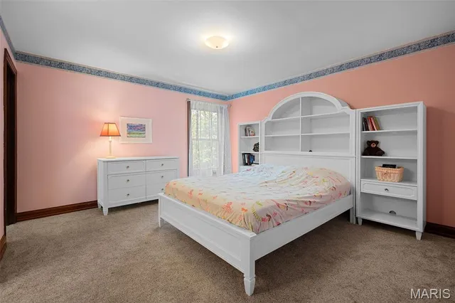 $1,525,000 | 10610 Deerpath Acres Court, St. Louis, MO 63128