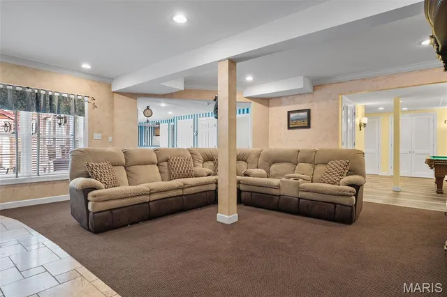 $1,525,000 | 10610 Deerpath Acres Court, St. Louis, MO 63128