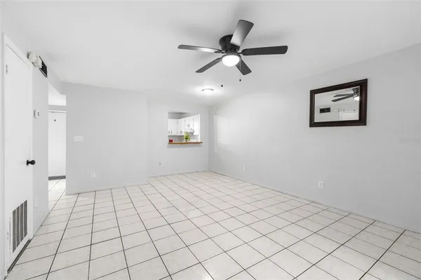 $139,900 | 6115 Southwest 12th Place, Unit 13D, Gainesville, FL 32607