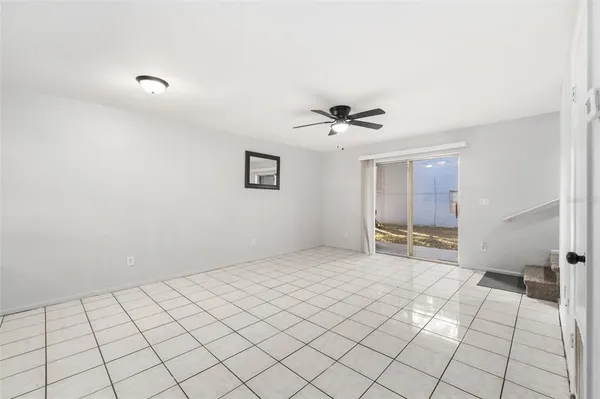 $139,900 | 6115 Southwest 12th Place, Unit 13D, Gainesville, FL 32607