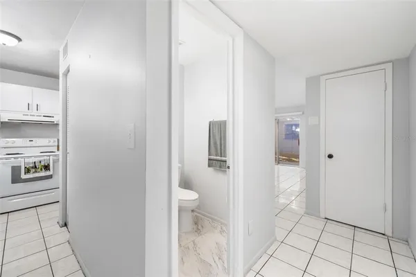 $139,900 | 6115 Southwest 12th Place, Unit 13D, Gainesville, FL 32607