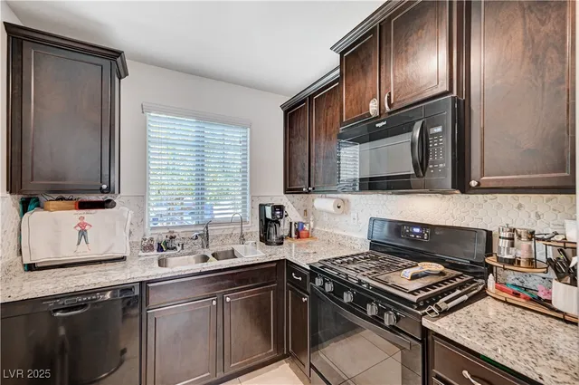 $369,999 | 4389 Panther Cove Drive, Las Vegas, NV 89115