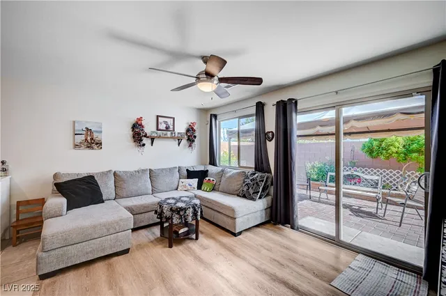 $369,999 | 4389 Panther Cove Drive, Las Vegas, NV 89115