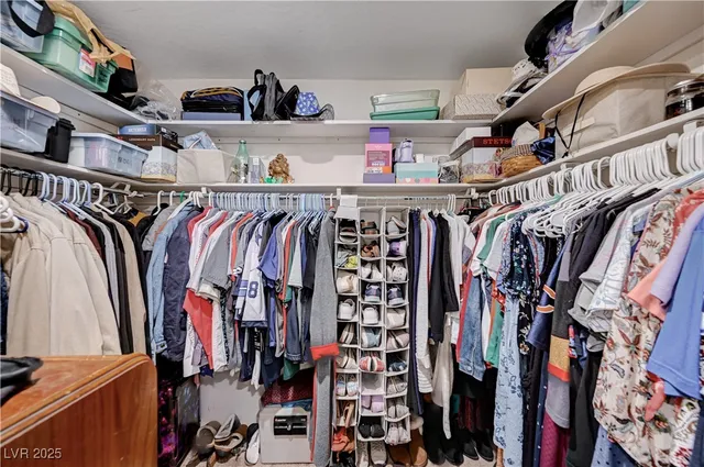 $369,999 | 4389 Panther Cove Drive, Las Vegas, NV 89115