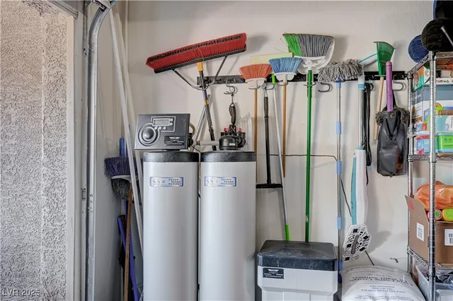 $369,999 | 4389 Panther Cove Drive, Las Vegas, NV 89115