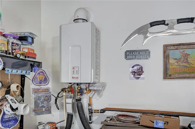 $369,999 | 4389 Panther Cove Drive, Las Vegas, NV 89115