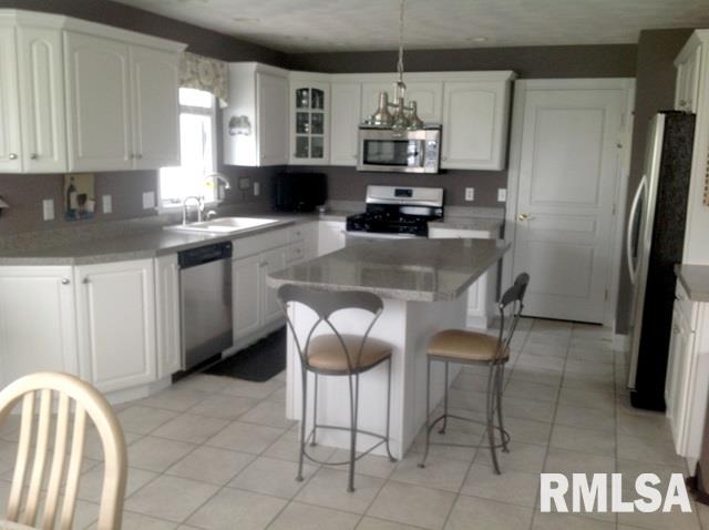 7703 West Brandon Court Mapleton, IL 61547 - Photo 4 of 27