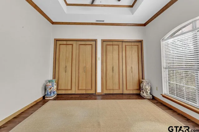 an empty room with window