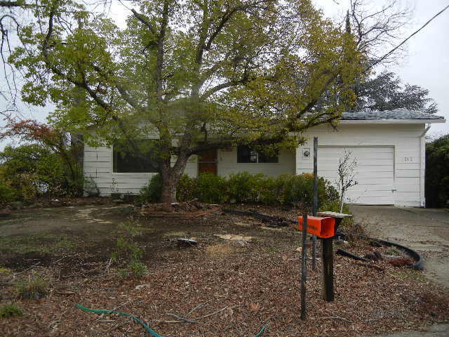 1575 Ridge Drive Redding, CA 96001 - Photo 13 of 23 DSCN4082