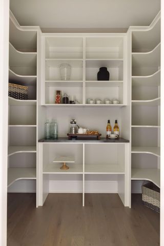 $2,795,000 | 2073 Bridgevine Court, Independence, MN 55359